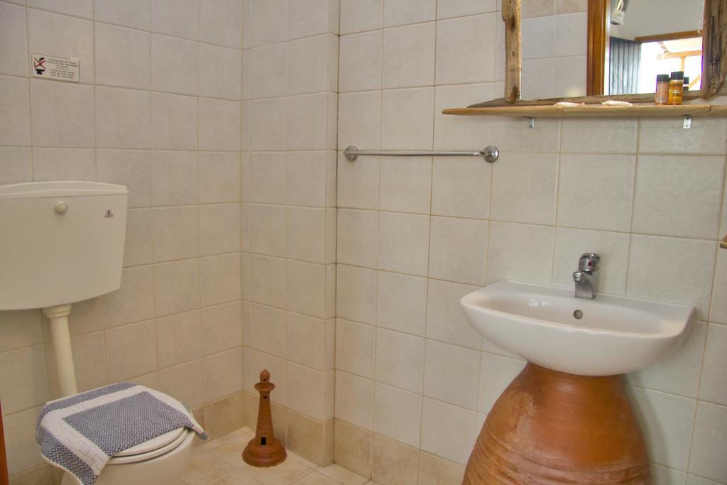 Margaritari Studios Milos Adamantas  Cameră foto